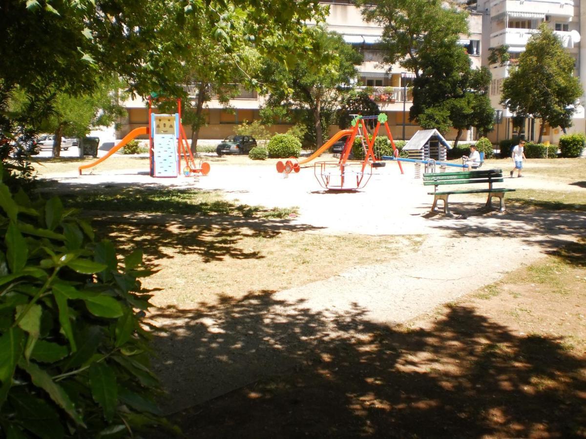 Apartment Lana Омиш Экстерьер фото